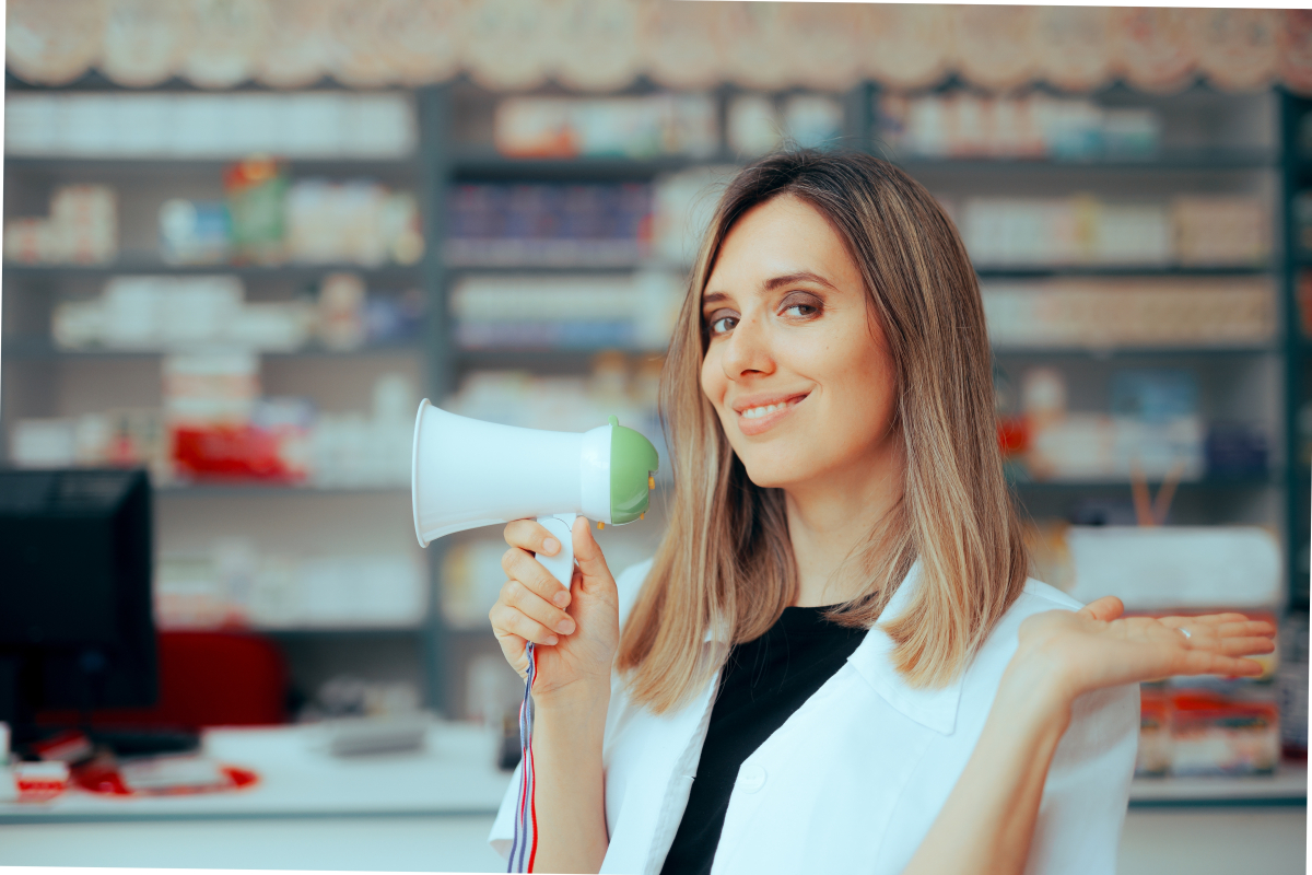 Do NIA docierają informacje o nieprzestrzeganiu zakazu reklamy aptek (fot. shutterstock.com)