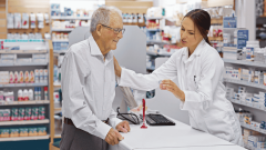 Mamy prawie 40 tys. farmaceutów w Polsce. Ilu pracuje z pacjentami?