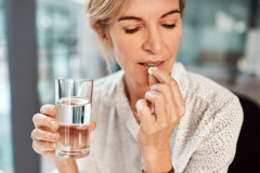 Jest związek między Hormonalną Terapią Zastępczą, a chorobą Alzheimera?