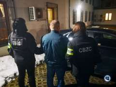 Dwaj lekarze i ich „pacjenci” odpowiedzą za nielegalny obrót lekami