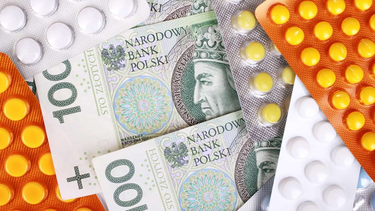 Polskie pieniądze i tabletki