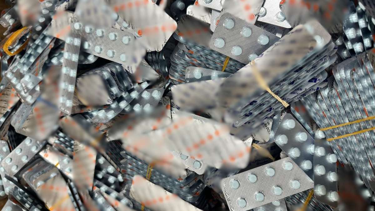 Blistry z tabletkami psychotropowymi