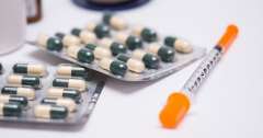 UK: farmaceuta został zawieszony za kradzież leków i pracę pod wpływem narkotyków