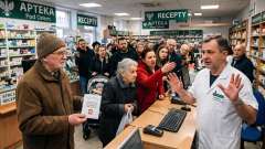 Obsługa pacjentów poza kolejnością w aptece – prawne i praktyczne obowiązki kierownika apteki