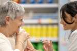 Jak przygotować zespół apteki do sezonu szczepień? Podział obowiązków między farmaceutów i techników farmaceutycznych (fot. istockphoto.com)