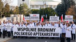 7 października “pokojowe zgromadzenie” farmaceutów pod Sejmem